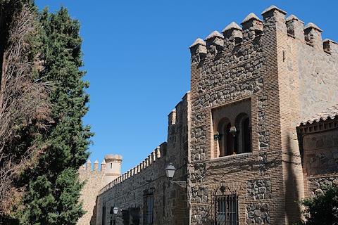 Le monastère de San Juan de los Reyes